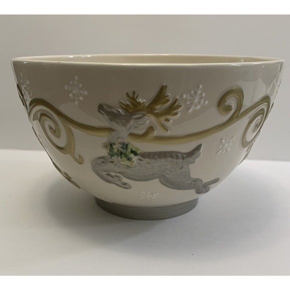 Cheryl & Company Holiday Serving Bowl Embossed Gold Silver Reindeer Snowflakes - Picture 4 of 9